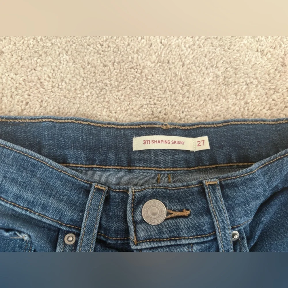 Levi's Women's 311 Shaping Skinny Jeans Size 27 Dark Indigo Blue - Picture 6 of 6